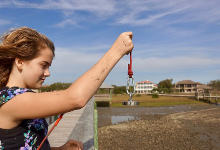 Magnet fishing